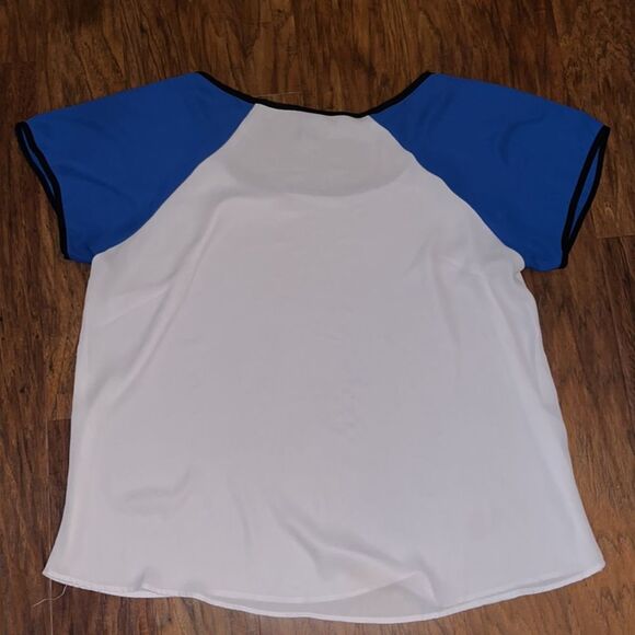 Womens torrid white and blue short sleeved sheer blouse basic lightweight work - Picture 2 of 3